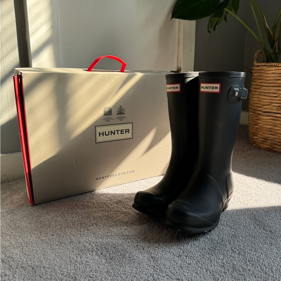 Big Kids Size 4 Black Hunter Boots - Picture 3 of 8